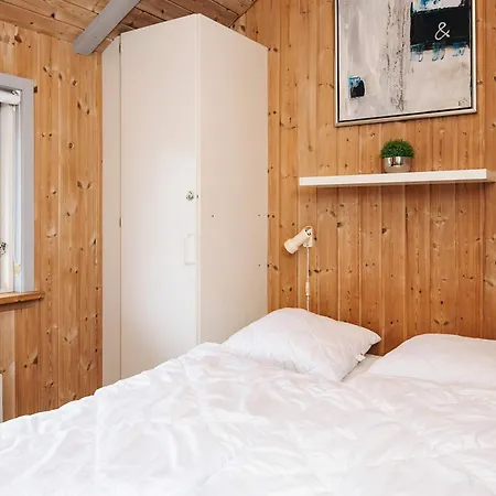 5 Person In Henne Tatil Evi *