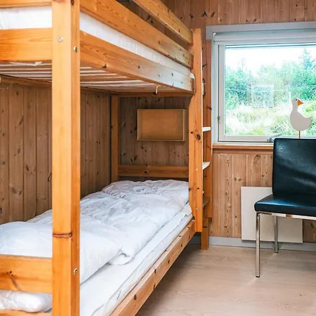 Holiday home 5 Person In Henne *